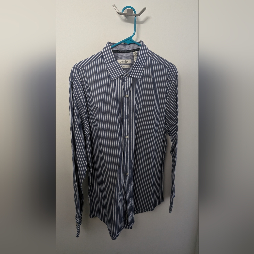 Van Heusen Blue Striped Long Sleeve Button Down Shirt